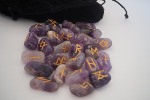 Runes Divinatoire en Améthyste