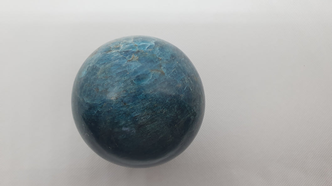 Sphère en Apatite Bleue de Madagascar