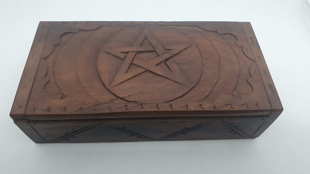 Boite en Bois Pentagramme