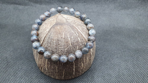 Bracelet en Cyanite Bleue 8mm.