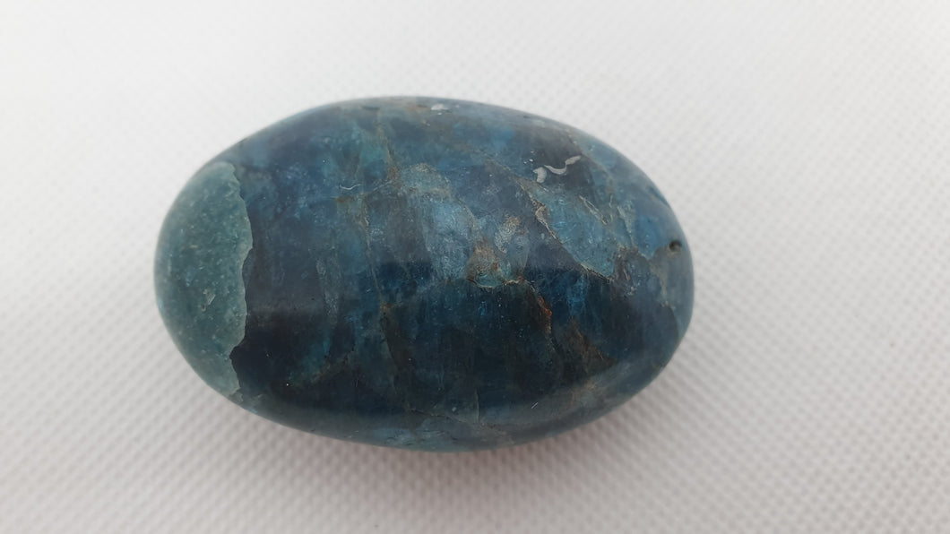 Galet en Apatite Bleue