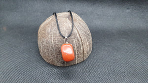 Pendentif en Jaspe Rouge