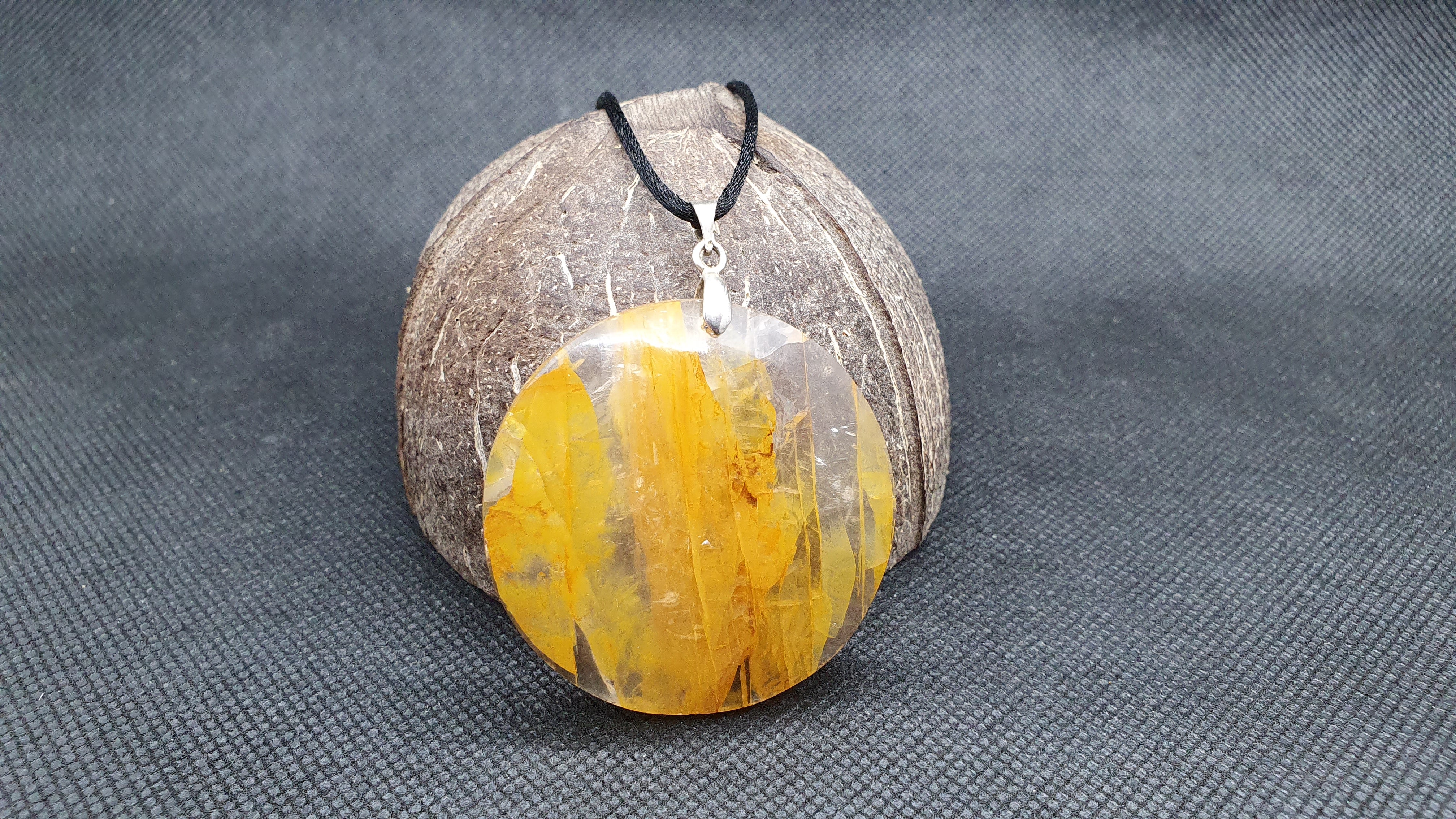 Pendentif Batonette en quartz jaune, pierre naturelle sur chaine cuivre,  bijoux esoterique, cadeau femme