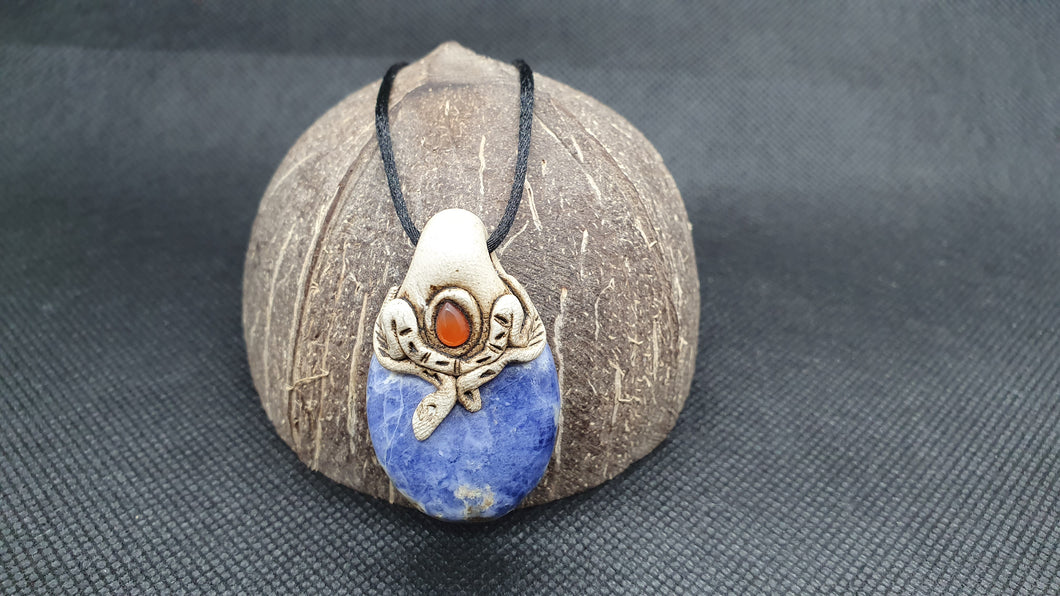 Pendentif Amérindien en Sodalite