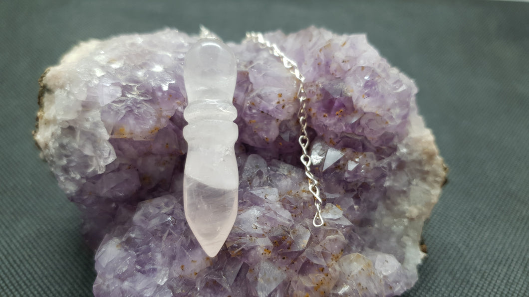 Pendule Egyptien en Quartz Rose