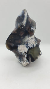 Agate Grise et Blanche de Madagascar Forme Libre