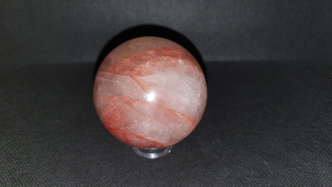 Sphère en Quartz Rouge de Madagascar 5,5cm